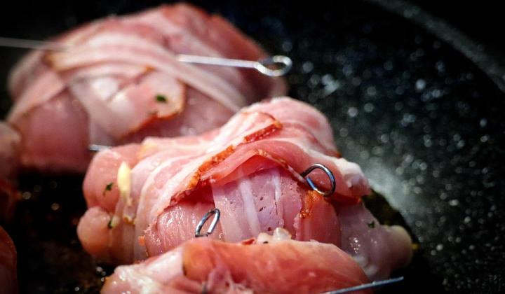 kuřecí maso ve slanině