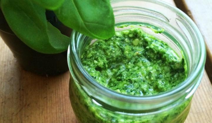 Jak udělat netradiční cuketové pesto | recept