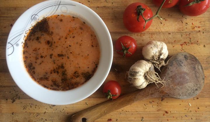 Jak uvařit pohankovou polévku s červenou řepou | recept