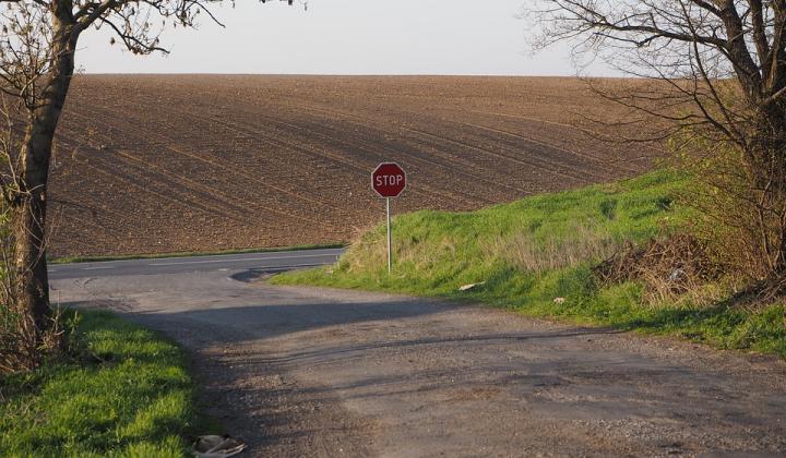 Jak získat náhradu škody z výtluků | rady