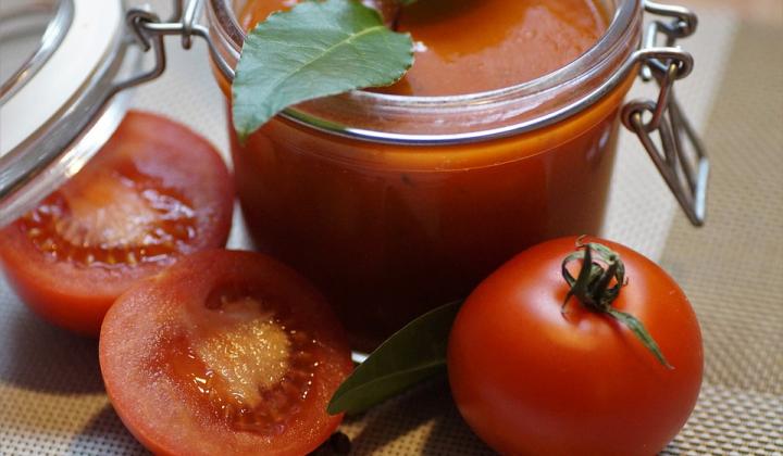 Jak udělat rajčatovou polévku se zeleným pepřem | recept
