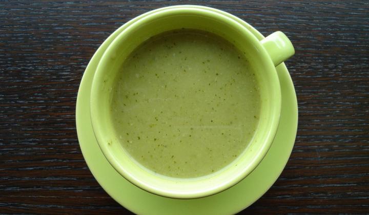Jak udělat cuketovou polévku | recept na lehkou letní polévku