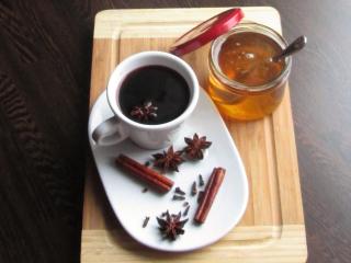 Jak připravit sirup na svařené víno | recept na domácí svařák Jak připravit sirup na svařené víno | recept na domácí svařák