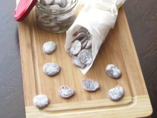 Jak na domácí zázvorové pastilky proti kašli | recept na domácí pastilky Jak na domácí zázvorové pastilky proti kašli | recept na domácí pastilky