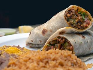 Jak připravit burritos s mletým masem a zeleninou | recept z mezinárodní kuchyně