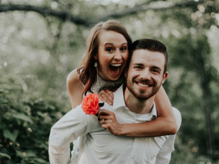 Jak vybrat skvělého svatebního fotografa krok za krokem