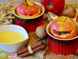 Jak udělat jablka pečená v tvarohu | recept na dezert