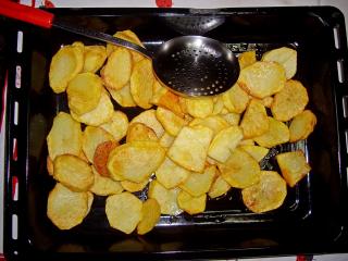 Jak si upéct brambory s česnekem | recept