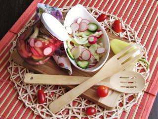 Jak připravit marinovaný zeleninový salát z ředkviček, okurek a paprik | recept Jak připravit marinovaný zeleninový salát z ředkviček, okurek a paprik | recept
