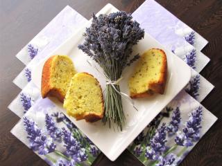 Jak na třenou levandulovou bábovku s tvarohem | recept na sladké pečení