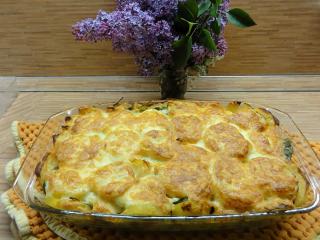 Jak zapéct brambory s vejci, špenátem a sýrem | recept z jedné pánve Jak zapéct brambory s vejci, špenátem a sýrem | recept z jedné pánve
