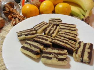 Jak upéct „zebra“ placičky s ořechy | recept
