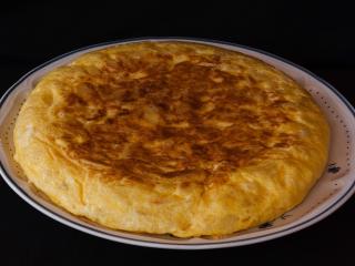 Jak připravit selskou omeletu s bramborami | recept