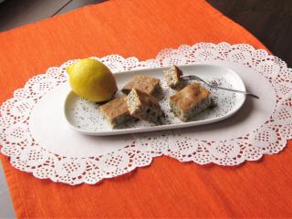 Jak upéct jednoduché makovo – citronové řezy | recept Jak upéct jednoduché makovo – citronové řezy | recept