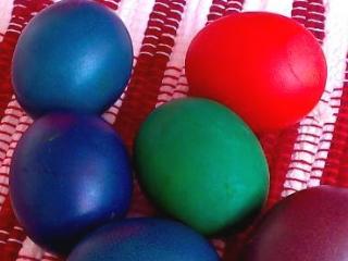 Jak bezchybně obarvit velikonoční vajíčka