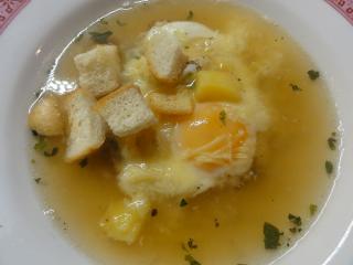 Jak uvařit česnečku s vejcem a sýrem | recept