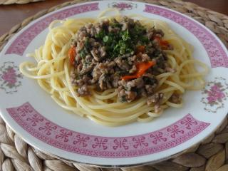 Jak uvařit špagety s kopřivami a masem | recept