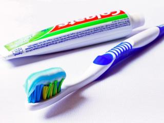 Jak vybrat vhodný zubní kartáček
