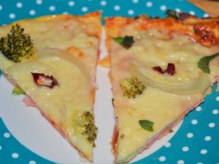 Jak upéct zdravou květákovou pizzu | recept 