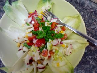Jak přichystat čekankový salát | recept