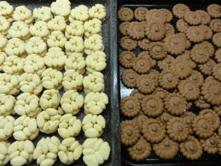 Jak udělat sušenky z lisu nebo strojku | recept na kokosové, vanilkové a kakaové sušenky