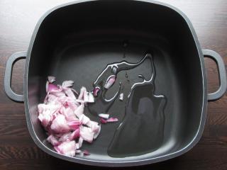 Jak uvařit krémovou polévku z batátů a arašídového másla | recept