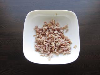 Jak připravit jarní vajíčkový salát s kuřecím masem | recept