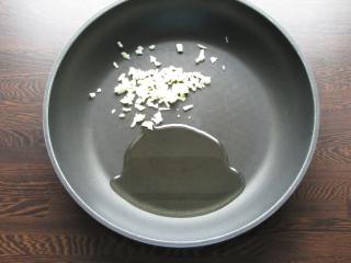 Jak upéct krémové sýrové košíčky se špenátem | recept na slané pohoštění