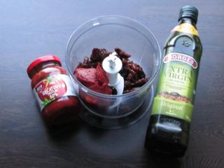 Jak připravit rajčatové pesto vhodné pro alergiky na oříšky | recept