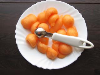 Jak připravit mozzarelové špízy s melounem Galia
