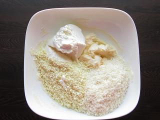 Jak připravit lanýžové pralinky z bílé čokolády, ricotty a kokosu | recept Jak připravit lanýžové pralinky z bílé čokolády, ricotty a kokosu | recept