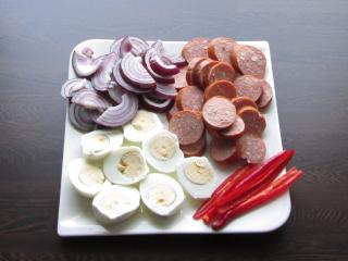 Jak si doma připravit utopence s vejci | recept Jak si doma připravit utopence s vejci | recept