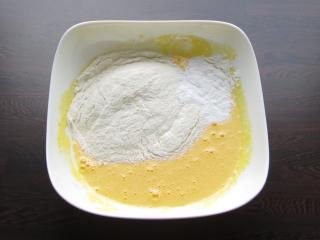 Jak upéct piškotové řezy s ořechovým krémem a čokoládou | recept Jak upéct piškotové řezy s ořechovým krémem a čokoládou | recept
