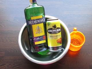 Jak namíchat český Spritz | recept na míchaný nápoj Jak namíchat český Spritz | recept na míchaný nápoj
