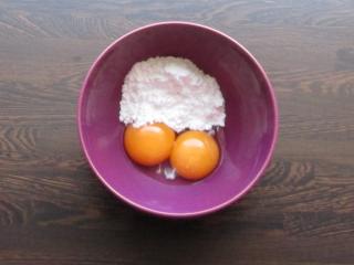 Jak připravit dezert z grilovaného ovoce a marcipánové omáčky | recept Jak připravit dezert z grilovaného ovoce a marcipánové omáčky | recept