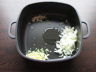 Jak uvařit ostrou dýňovou polévku s kari pastou a kokosovým mlékem | recept Jak uvařit ostrou dýňovou polévku s kari pastou a kokosovým mlékem | recept