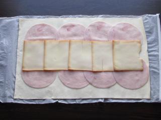 Jak připravit plněnou zapečenou bagetu z listového těsta | recept