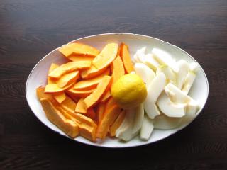 Jak upéct linecký koláč s hruškami, dýní a kořeněným krémem | recept Jak upéct linecký koláč s hruškami, dýní a kořeněným krémem | recept