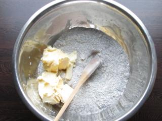 Jak ze špaldové mouky upéct maková kolečka s pomerančem a voňavým kořením | recept