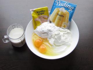 Jak snadno upéct lité řezy s tvarohovou nádivkou a švestkovými povidly | recept