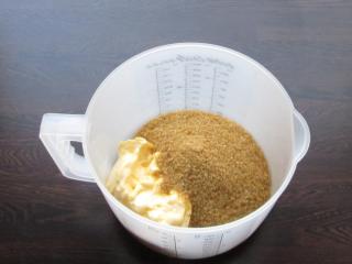Jak ze třtinové melasy upéct úžasně křupavé sušenky ke kávě | recept