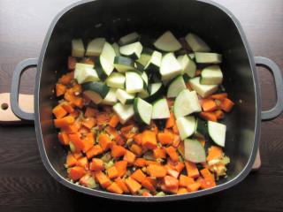 Jak uvařit podzimní polévku z dýně, pórku a cukety | recept Jak uvařit podzimní polévku z dýně, pórku a cukety | recept