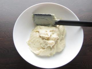 Jak připravit marcipánový krém k plnění korpusů | recept