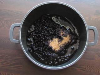 Jak upéct luxusní borůvkový koláč s kešu oříšky | recept Jak upéct luxusní borůvkový koláč s kešu oříšky | recept