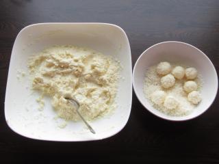 Jak připravit lanýžové pralinky z bílé čokolády, ricotty a kokosu | recept