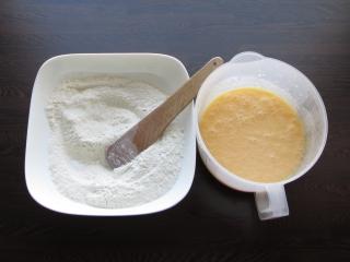 Jak upéct kefírovou bublaninu s mandlovo-makovou žmolenkou | recept