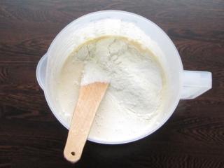 Jak upéct povidlový koláč z bramborového těsta s ořechovou krustou | recept