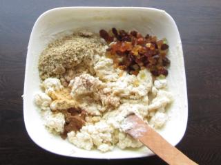Jak upéct tvarohové sušenky s kandovaným ovocem a rozinkami | recept Jak upéct tvarohové sušenky s kandovaným ovocem a rozinkami | recept
