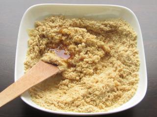 Jak připravit domácí mandlovou chalvu | recept