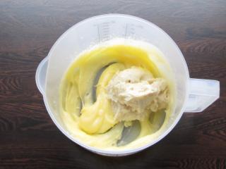 Jak připravit marcipánový krém k plnění korpusů | recept